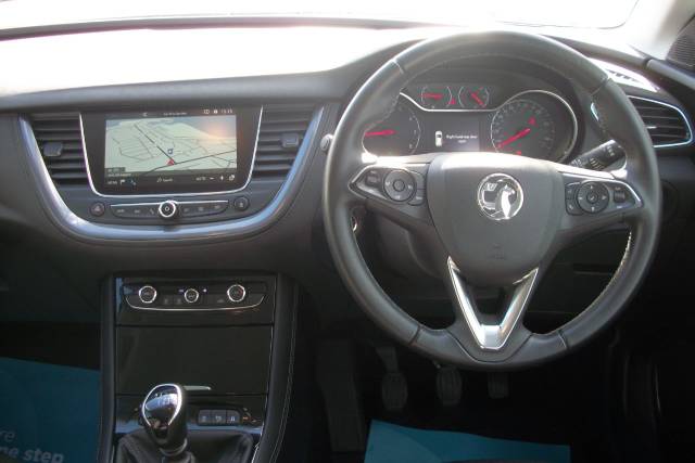 2020 Vauxhall Grandland X 1.2 SRI NAV TURBO