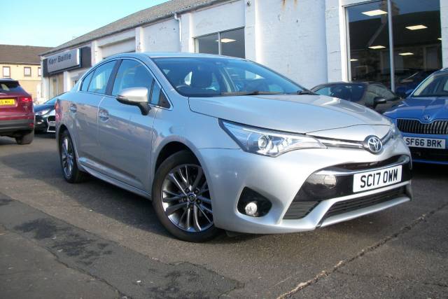 Toyota Avensis 1.8 BUSINESS ED VALVEMATIC Saloon Petrol Silver