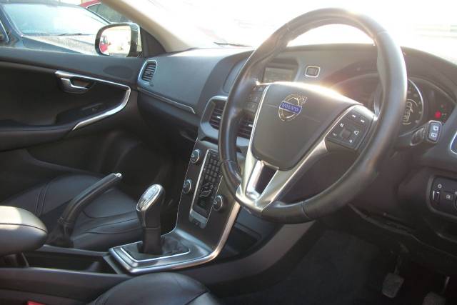 2014 Volvo V40 1.6 SE LUX D2