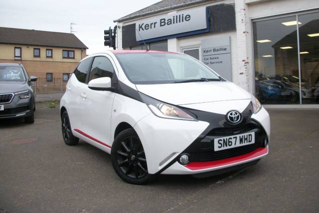 Toyota Aygo 1.0 X-PRESS VVT-I Hatchback Petrol White