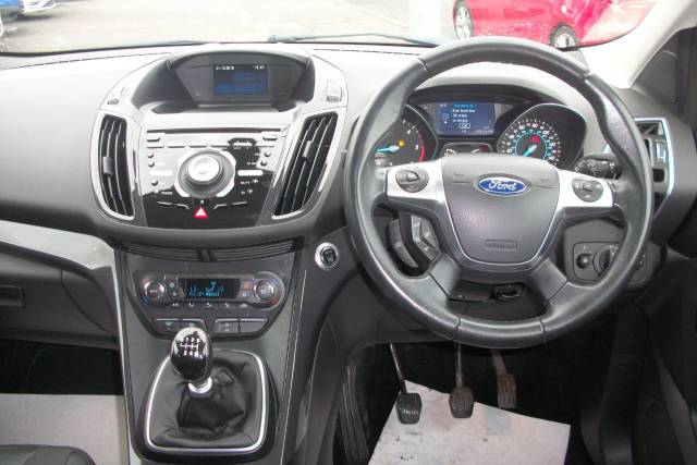 2015 Ford Kuga 2.0 TDCI TITANIUM
