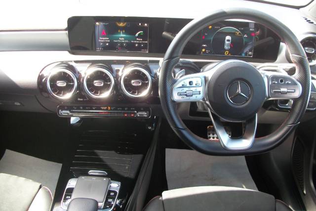 2018 Mercedes-Benz A Class A 200 1.3 AMG LINE AUTO