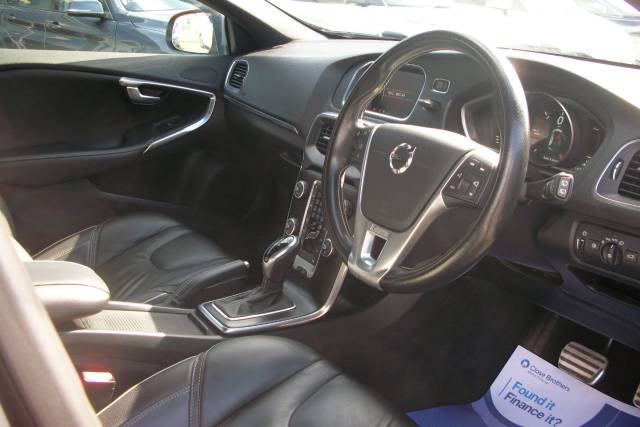 2019 Volvo V40 2.0 R-DESIGN EDITION D2 AUTO
