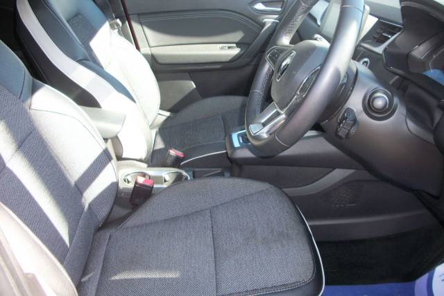 2023 Renault Captur 1.6 TECHNO E-TECH HEV AUTO