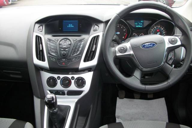 2012 Ford Focus 1.6 ZETEC 125