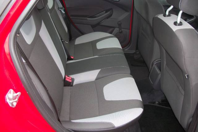 2012 Ford Focus 1.6 ZETEC 125